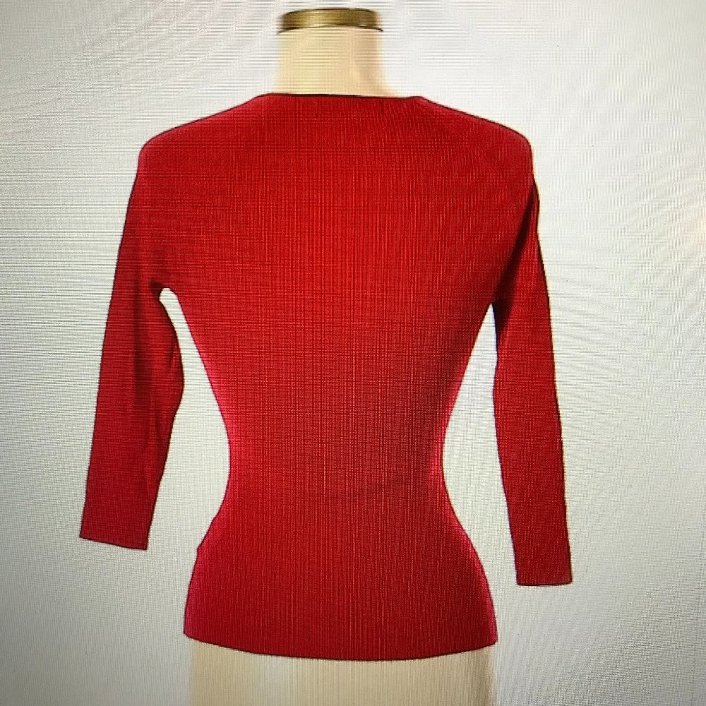 Philosophy Sweater - Picture 3 of 4